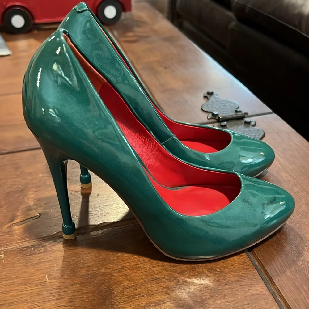 Charles Jourdan Teal Green Patent Leather Pumps Size 6 - Picture 2 of 8